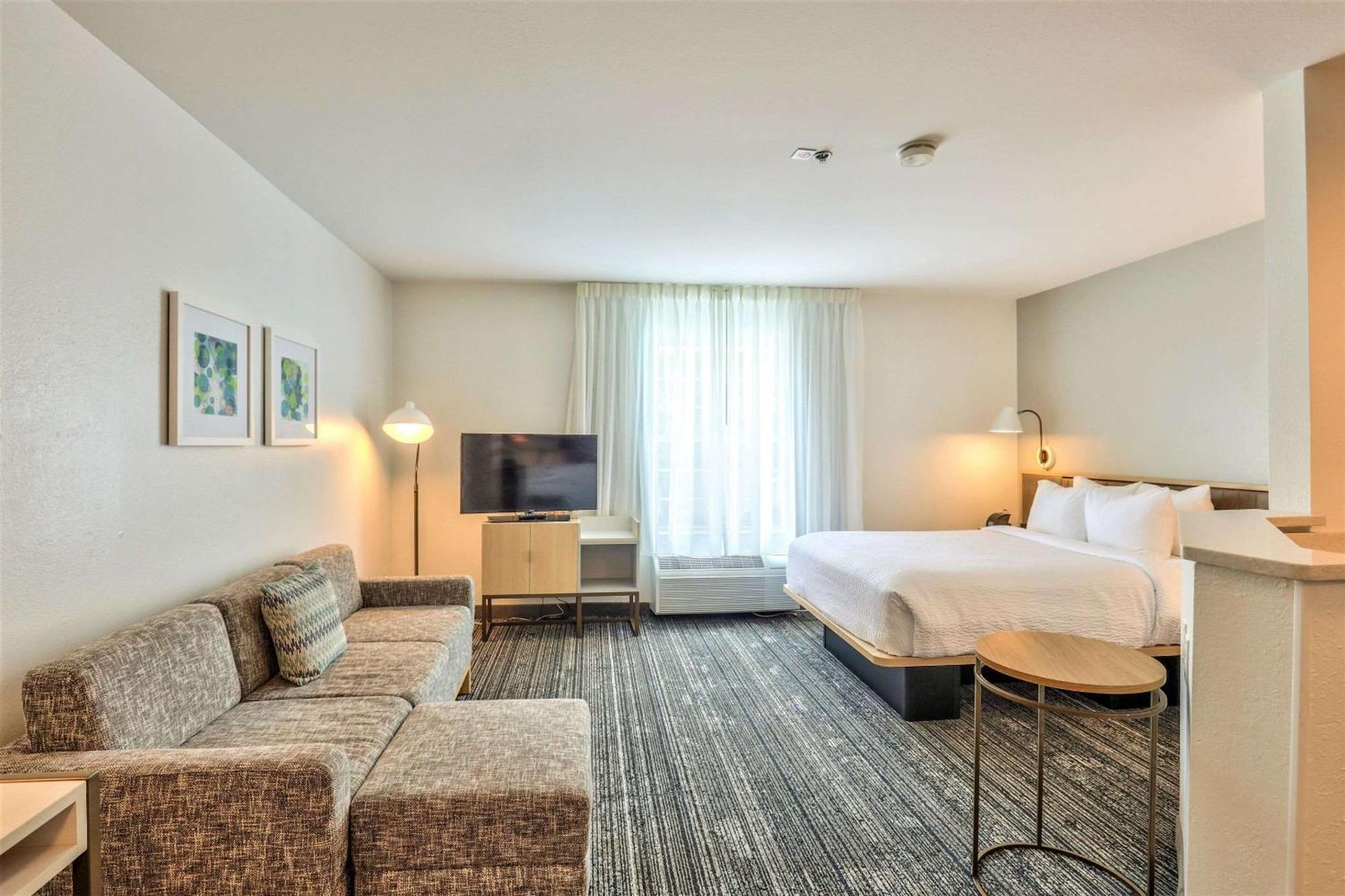 טלהאסי Alluxsuites At 1876, Ascend Hotel Collection מראה חיצוני תמונה